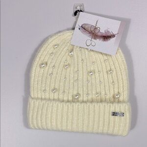 🌸 Jessica Simpson Cozy Knit Cuffed Cream Beanie with Pearls